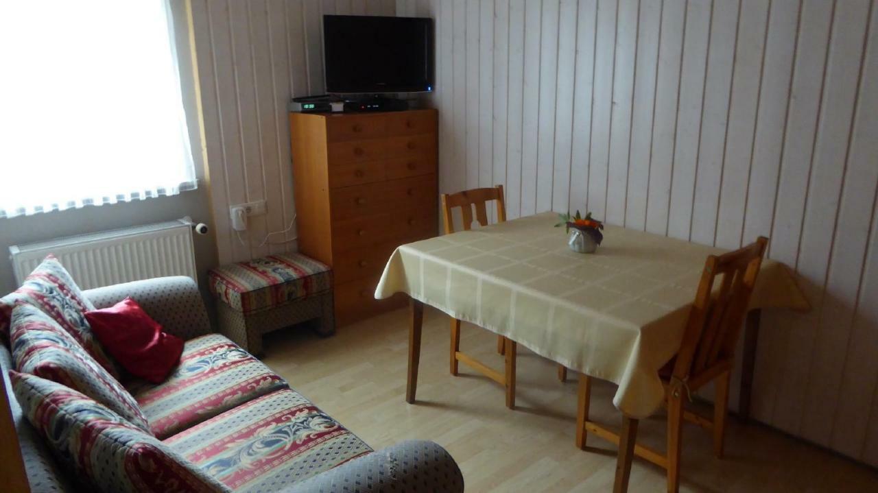 Ferienwohnung Angelika Gries Margetshoechheim Exterior photo
